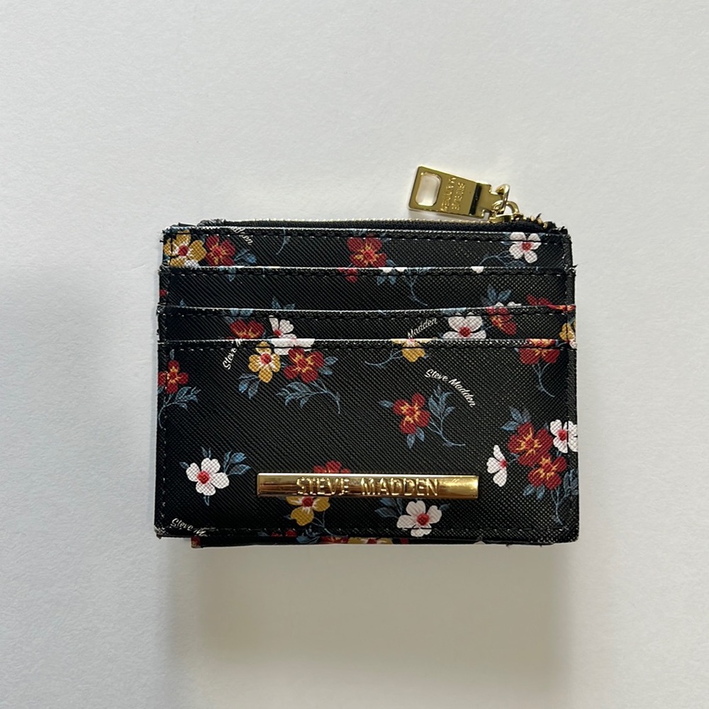 Steve Madden Floral Wallet Gem